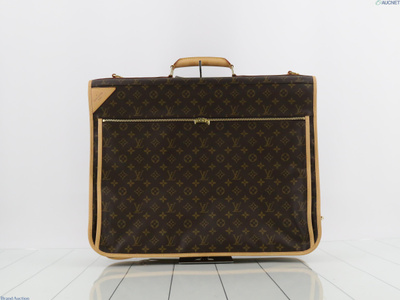 M23420 Portable Cabin Garment Case
